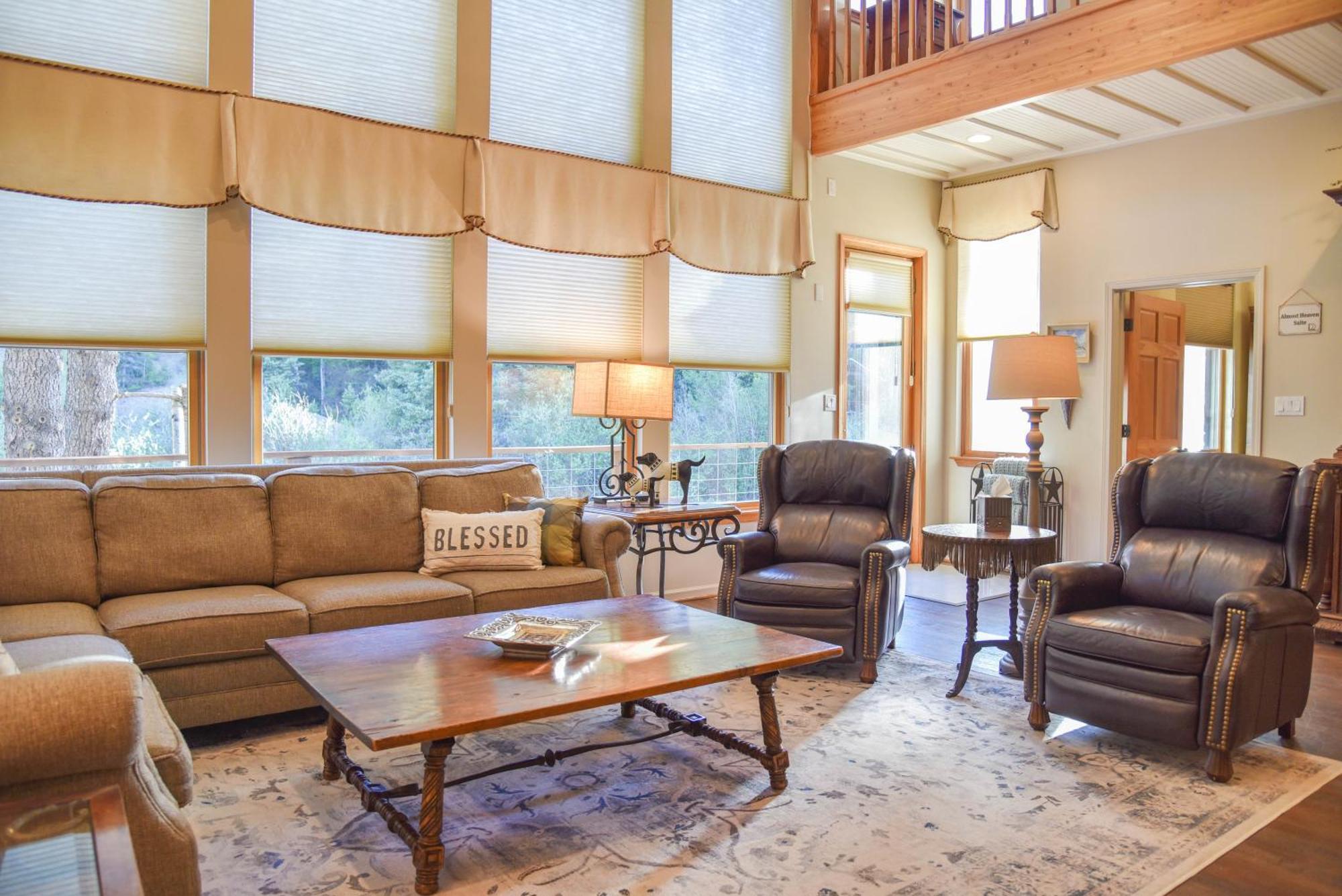 River Lyric Lodge - Formerly Double Dog Red River Esterno foto