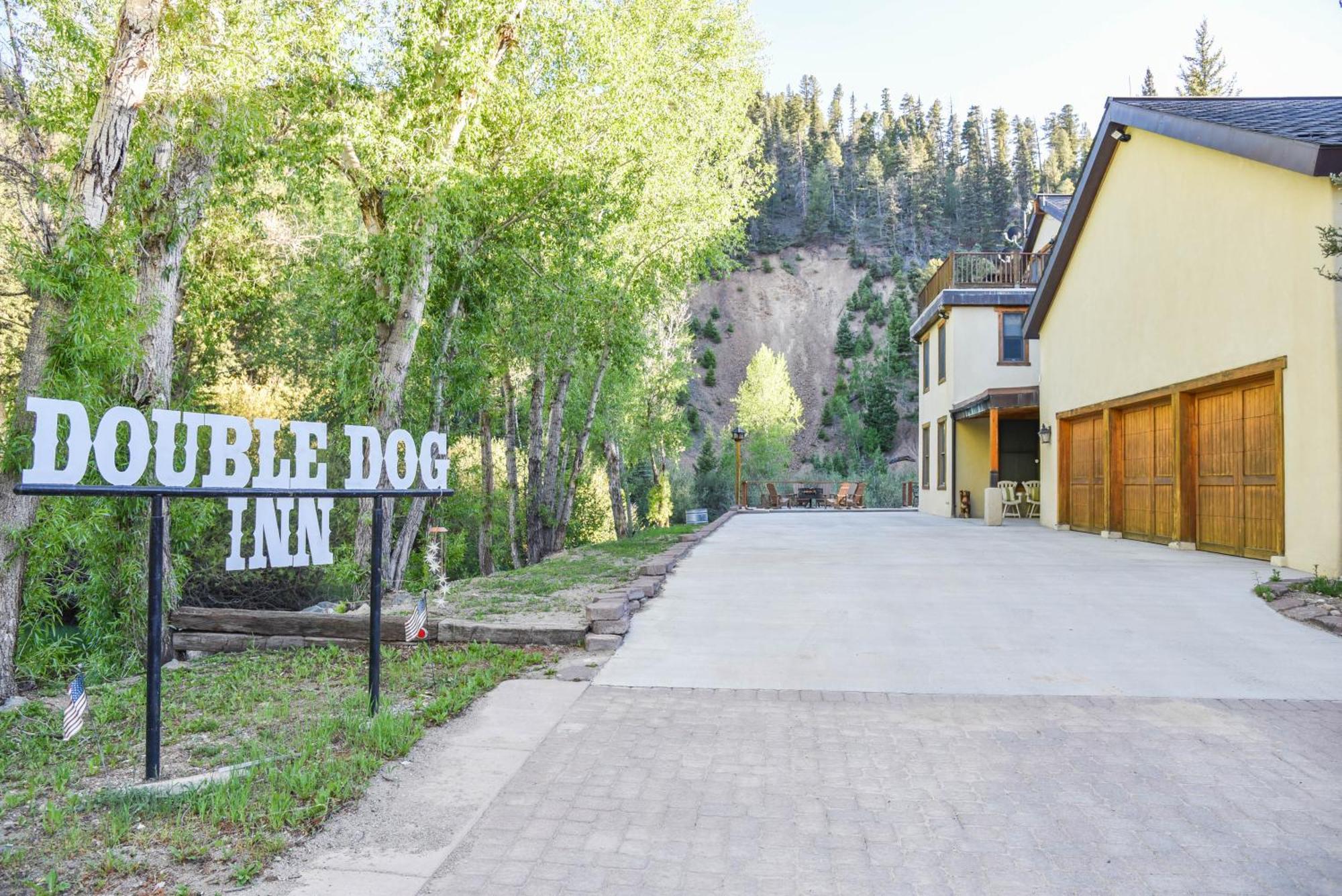 River Lyric Lodge - Formerly Double Dog Red River Esterno foto